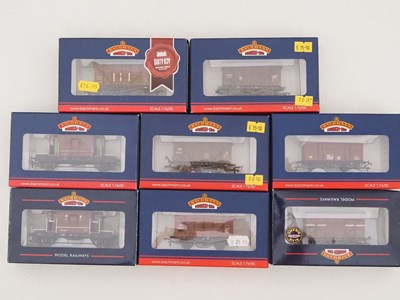 Lot 45 - BACHMANN - various mixed OO gauge wagons and...