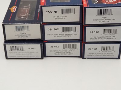 Lot 45 - BACHMANN - various mixed OO gauge wagons and...