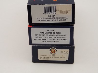 Lot 45 - BACHMANN - various mixed OO gauge wagons and...