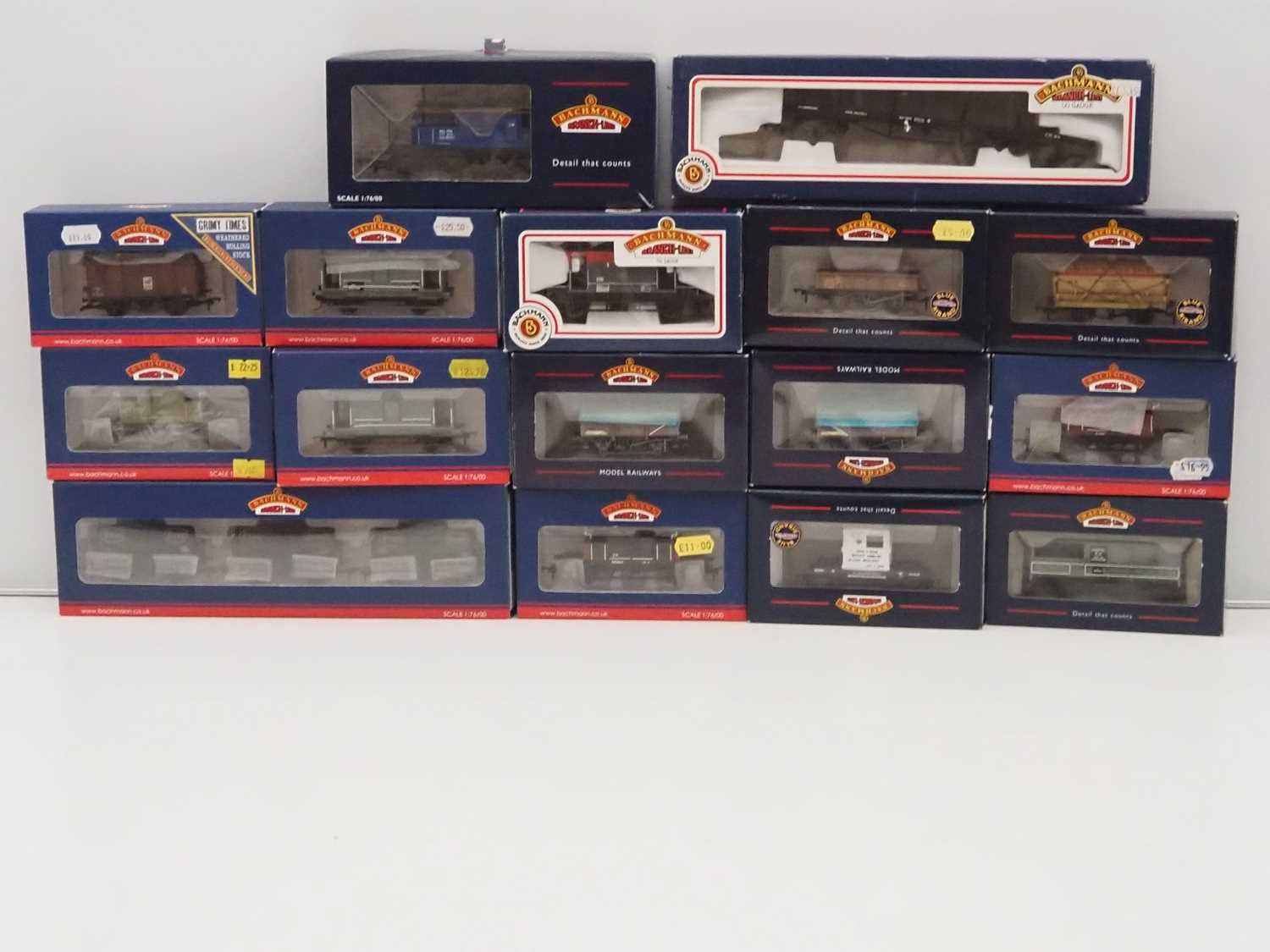 Lot 46 - BACHMANN - various mixed OO gauge wagons and...