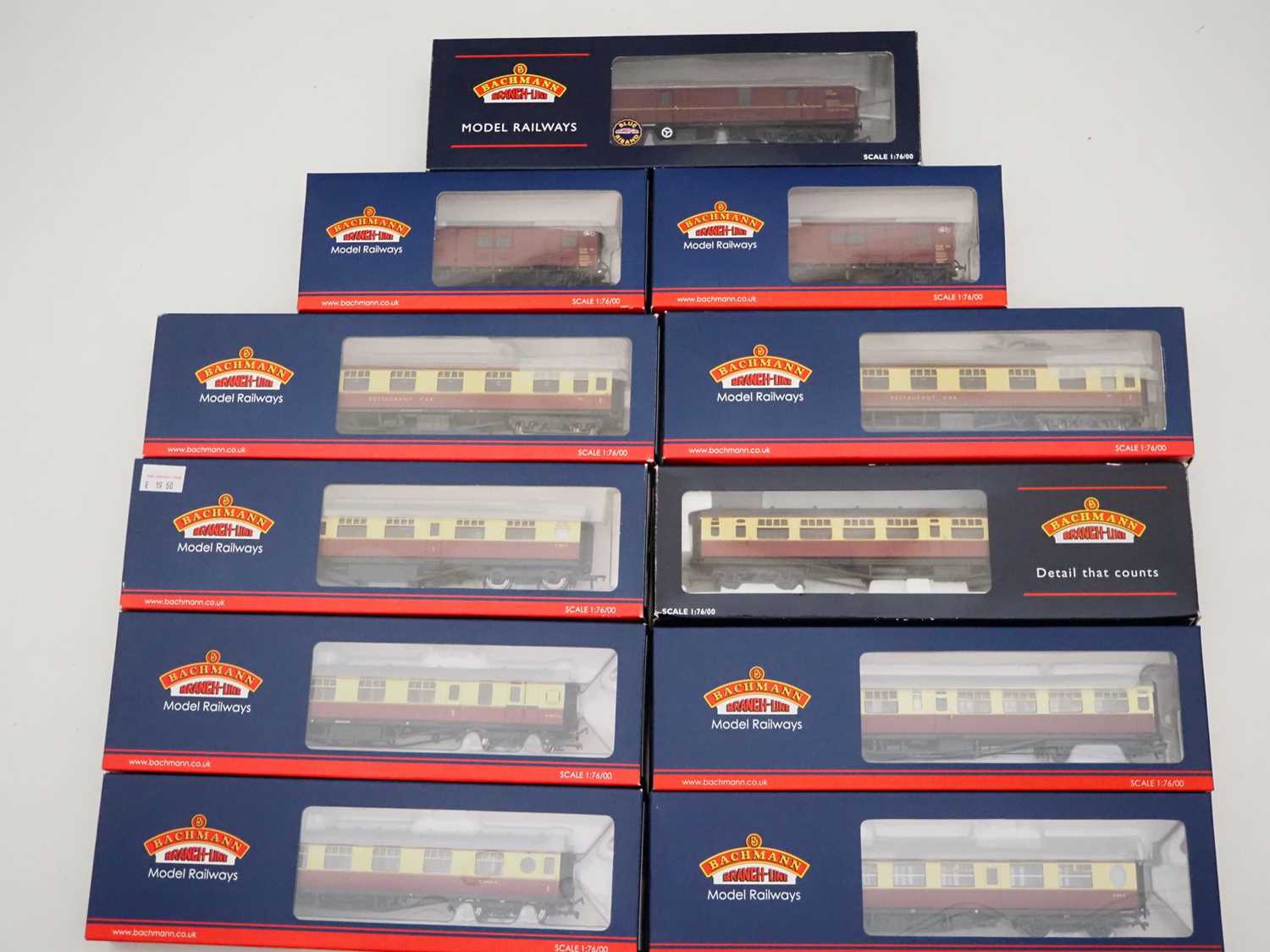 Lot 48 - BACHMANN - various mixed OO gauge coaches and...