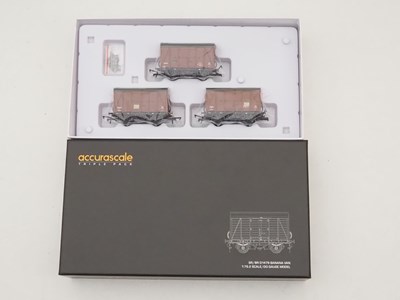 Lot 71 - An ACCURASCALE OO gauge triple wagon set...