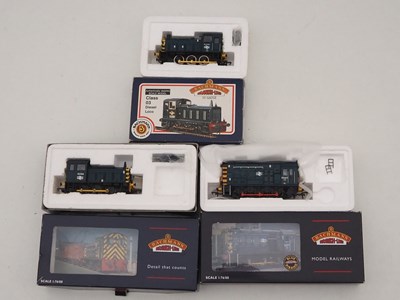 Lot 87 - A group of BACHMANN OO gauge diesel shunting...