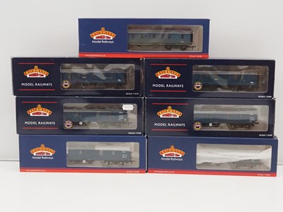 Lot 92 - A group of BACHMANN OO gauge mixed parcels,...