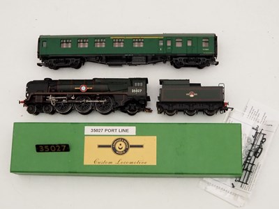 Lot 136 - A refinished OO gauge HORNBY Merchant Navy...