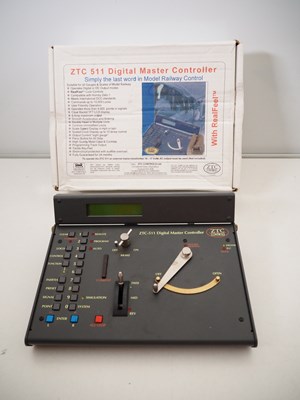 Lot 139 - A ZTC 511 DCC Digital Master Controller system...