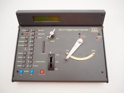 Lot 139 - A ZTC 511 DCC Digital Master Controller system...