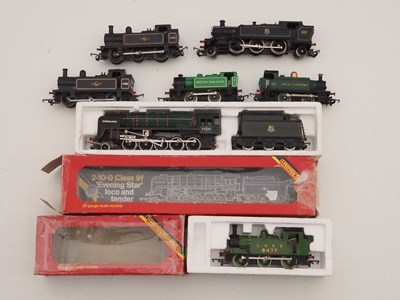 Lot 145 - A group of mostly HORNBY OO gauge boxed and...
