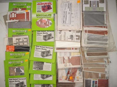 Lot 161 - A group of METCALFE OO gauge card building...