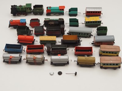 Lot 201 - A selection of Eastern European O gauge...