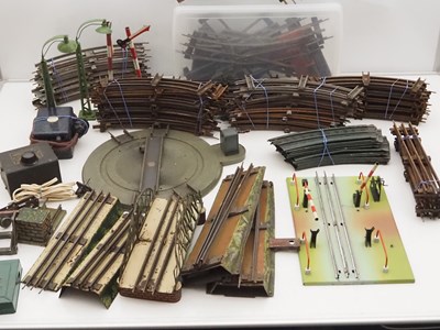 Lot 208 - A large box of vintage O gauge 2 and 3-rail...
