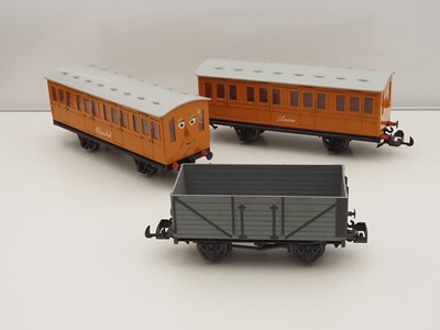 Lot 213 - A group of BACHMANN G gauge unboxed coaches...