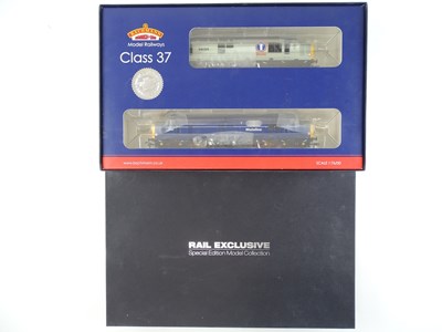 Lot 302 - A BACHMANN for Rail Exclusive 32-390X Class 37...