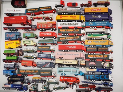 Lot 335 - A large quantity of unboxed diecast vehicles,...