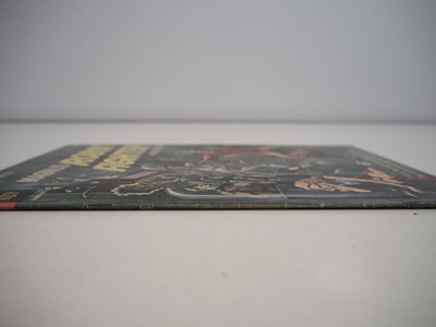 Lot 151 - MAGNUS, ROBOT FIGHTER #1 (1963 - GOLD KEY ) -...