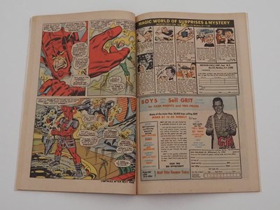 Lot 261 - SILVER SURFER #1 - (1968 - MARVEL) - Silver...