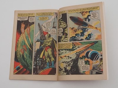 Lot 261 - SILVER SURFER #1 - (1968 - MARVEL) - Silver...