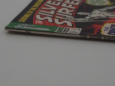 Lot 261 - SILVER SURFER #1 - (1968 - MARVEL) - Silver...