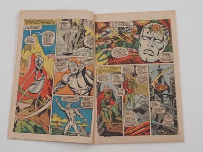 Lot 261 - SILVER SURFER #1 - (1968 - MARVEL) - Silver...
