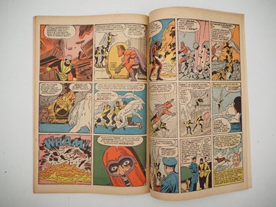 Lot 466 - X-MEN #1 (1963 - MARVEL - UK Price Variant) -...