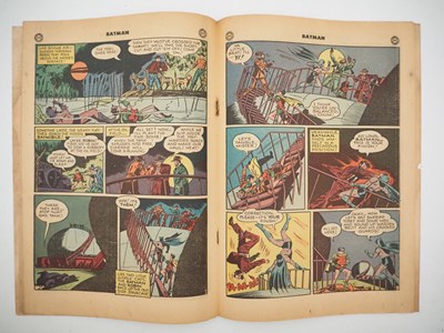Lot 481 - BATMAN #47 (1948 - DC) - The origin of Batman,...