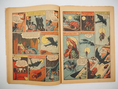 Lot 490 - BATMAN #1 (1940 - DC) - Featuring the first...