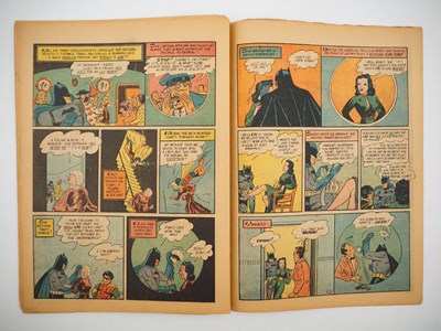 Lot 490 - BATMAN #1 (1940 - DC) - Featuring the first...