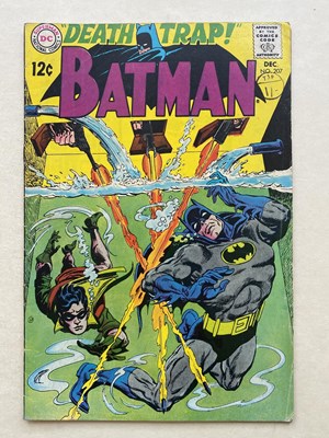 Lot 401 - BATMAN # 207 - (1968 - DC - Cents with Pence...