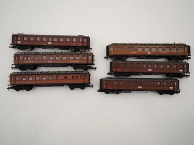 Lot 2 - A quantity of unboxed N gauge German outline...