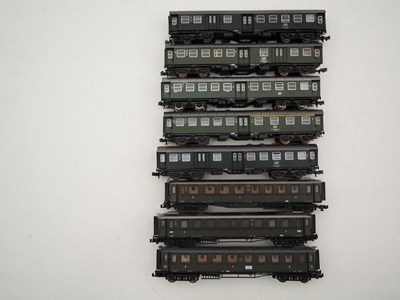 Lot 2 - A quantity of unboxed N gauge German outline...