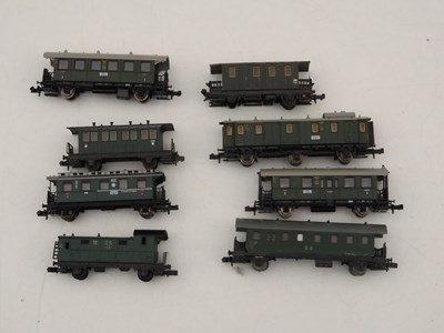 Lot 3 - A quantity of unboxed N gauge German outline 4...