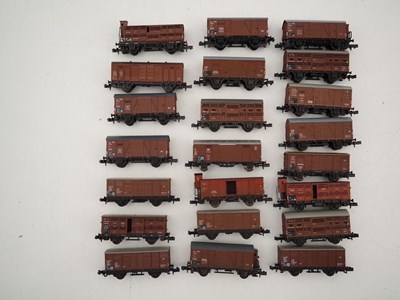 Lot 5 - A quantity of unboxed N gauge predominantly...