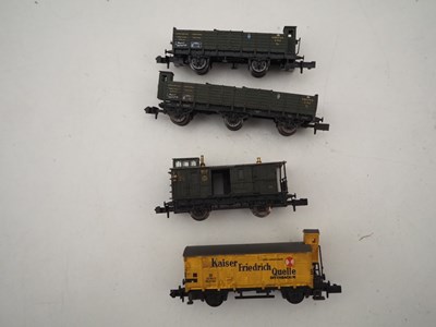 Lot 6 - A quantity of unboxed N gauge predominantly...
