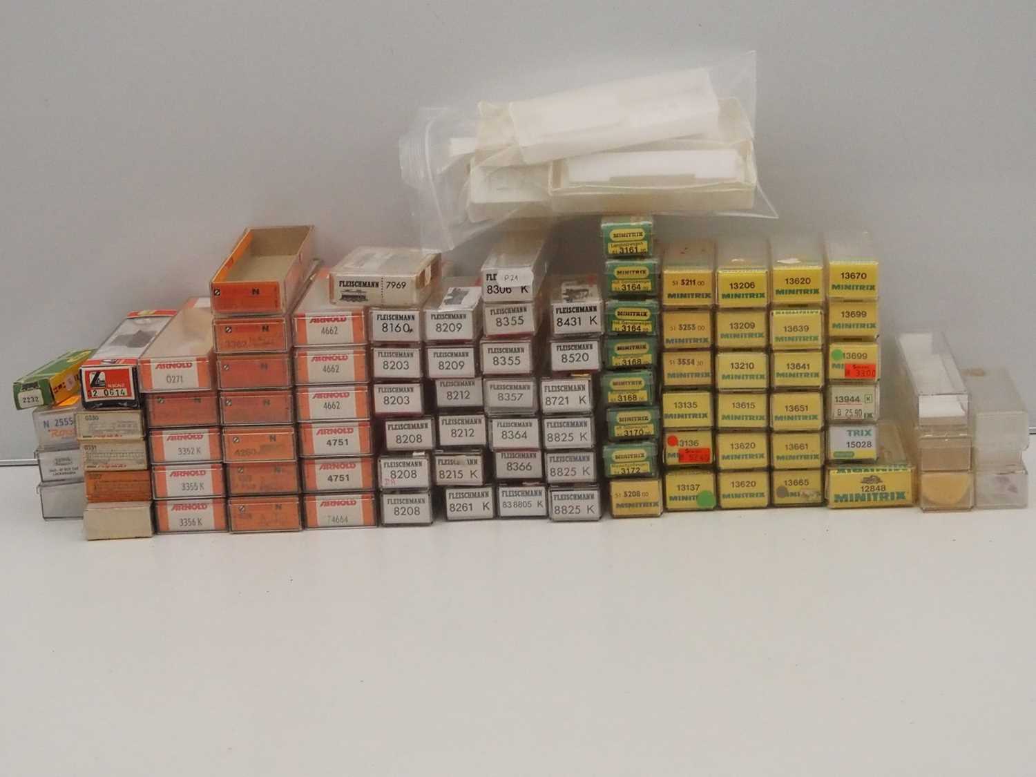 Lot 10 - A large quantity of empty N gauge wagon and...