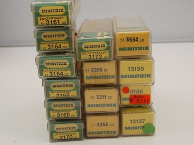 Lot 10 - A large quantity of empty N gauge wagon and...