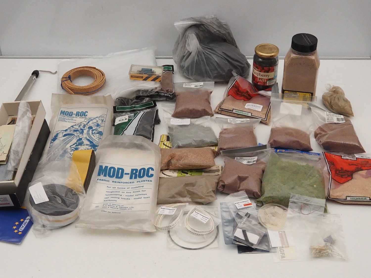 Lot 12 - A large box of N gauge related scenery items...