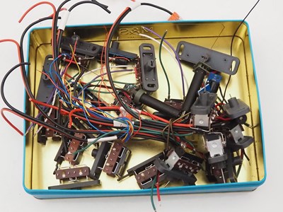 Lot 16 - A large quantity of N gauge digital and...