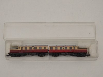 Lot 24 - A pair of ARNOLD N gauge railcars (one steam,...