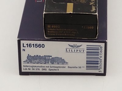 Lot 28 - A pair of German outline N gauge steam...