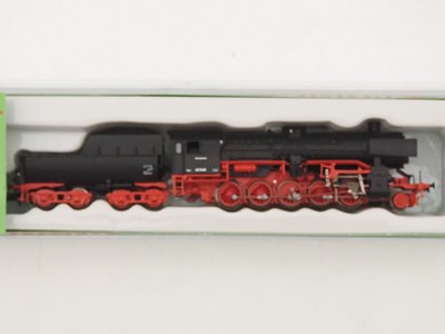 Lot 30 - A pair of ARNOLD N gauge German outline steam...