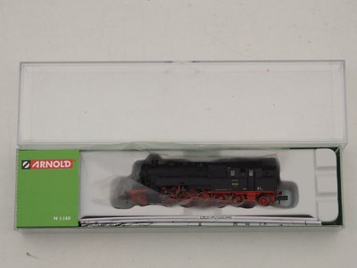 Lot 30 - A pair of ARNOLD N gauge German outline steam...