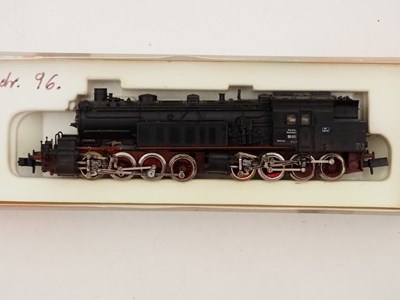 Lot 31 - A group of ARNOLD N gauge German outline steam...