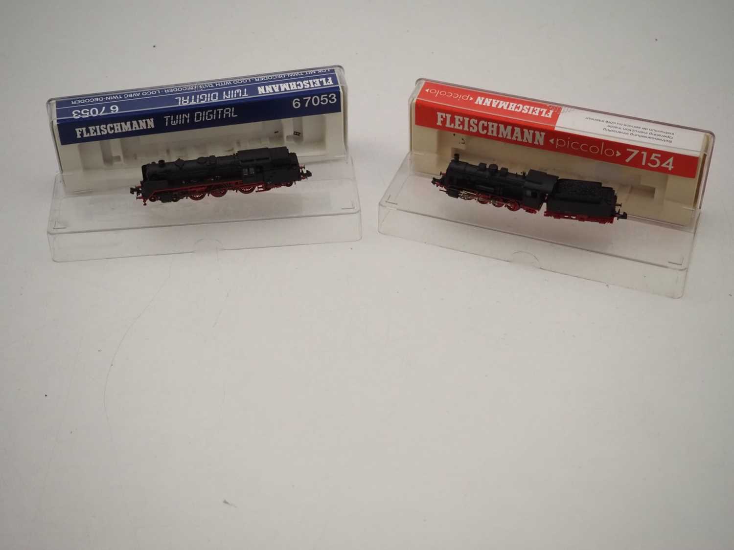 Lot 35 - A pair of FLEISCHMANN N gauge German outline...