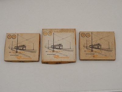 Lot 40 - A large group of HO scale vintage RIVAROSSI...