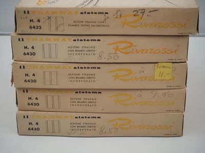 Lot 41 - A large group of HO scale vintage RIVAROSSI...