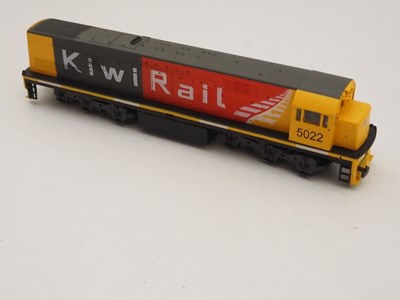 Lot 42 - A FRATESCHI HO gauge New Zealand outline GE...