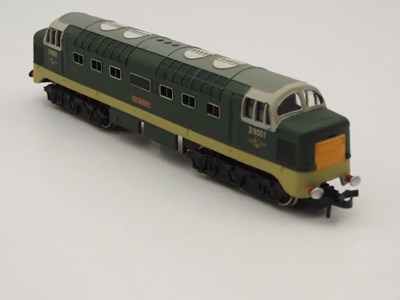 Lot 45 - A HORNBY DUBLO 3234 OO gauge 3-rail Deltic...