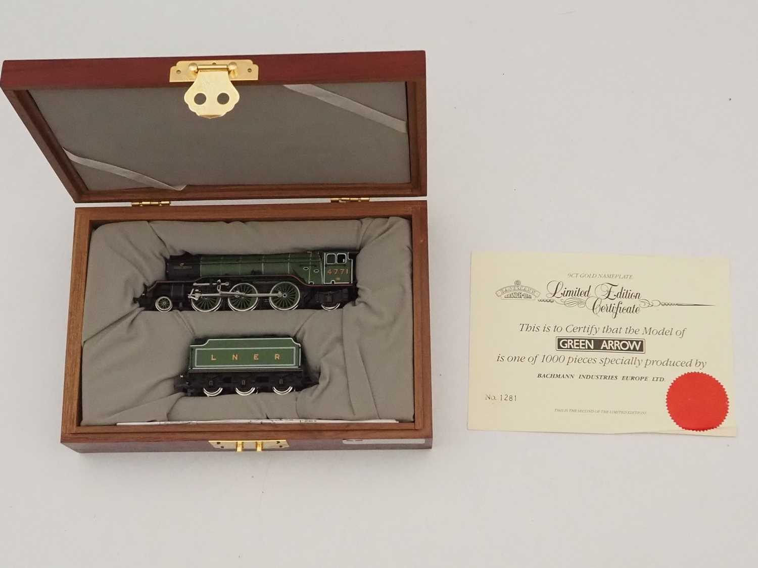 Lot 48 - A BACHMANN OO gauge 31-550 limited edition...