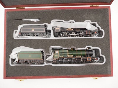 Lot 49 - A BACHMANN OO gauge 30-061 limited edition...