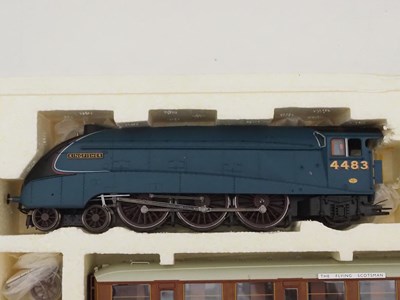 Lot 56 - A HORNBY OO gauge R2888M 'The Flying Scotsman'...